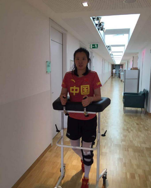 孔卡李雪芮膝盖手术成功 已在积极接受康复治疗中