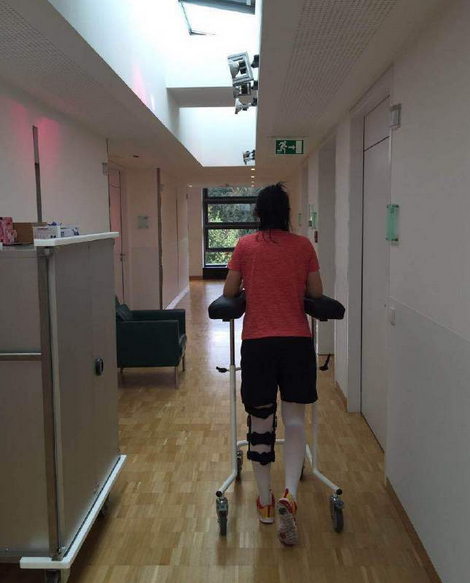 孔卡李雪芮膝盖手术成功 已在积极接受康复治疗中