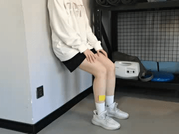 靠墙静蹲（60º）.gif