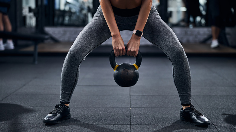 Squats Versus Sumo Squats: Which Is Better For Your Glutes?