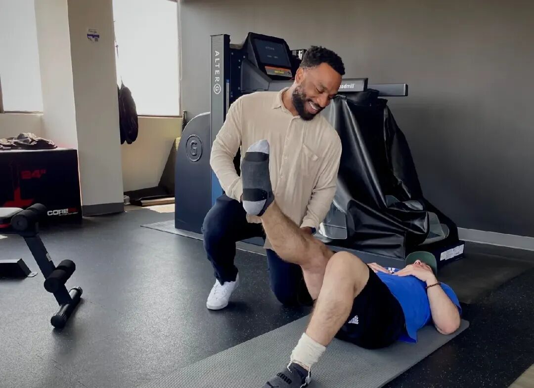 Regaining Mobility and Building a Strong Foundation After ACL Surgery -  Elevate Rehabilitation